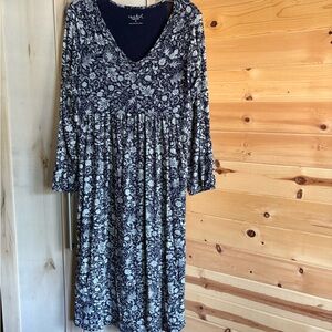 isabel | Soft Maternity/Postpartum Midi Dress in a Classic Pattern (fits S/M)